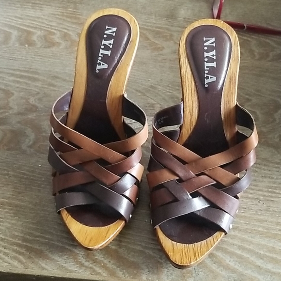 Never Worn Heeled Sandals - Picture 1 of 6